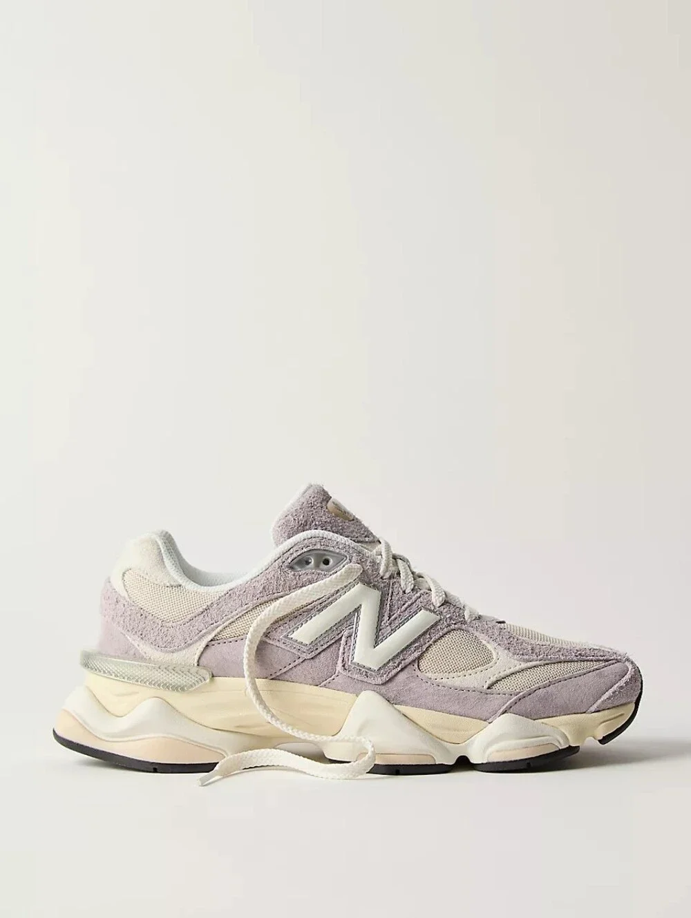 New Balance 9060 Sneakers